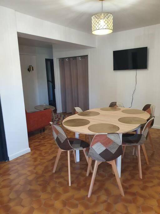 Appartement F3 Meuble Et Equipe Сен-Сіпріян Екстер'єр фото